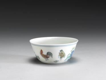 图片[2]-Porcelain chicken cup in doucai painted enamels, Chenghua reign (1465-1487), Ming dynasty-China Archive